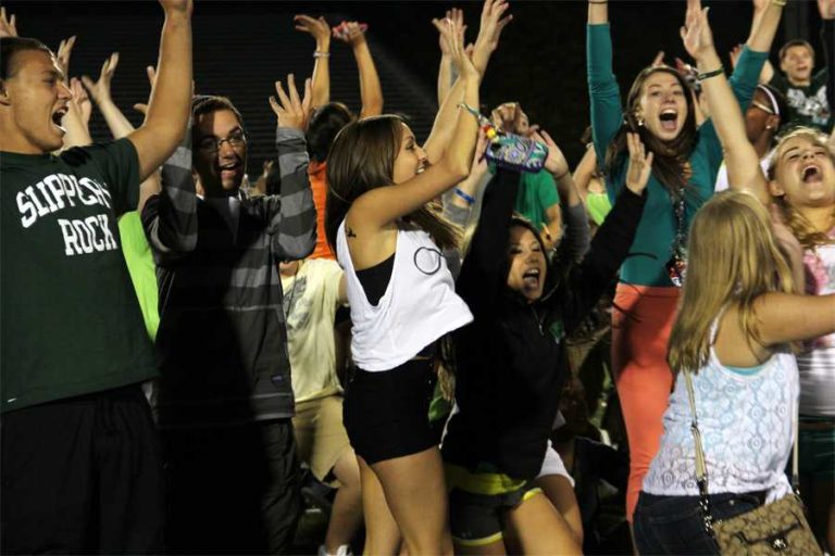 First year students experience Slippery Rock WOW tradition The Rocket